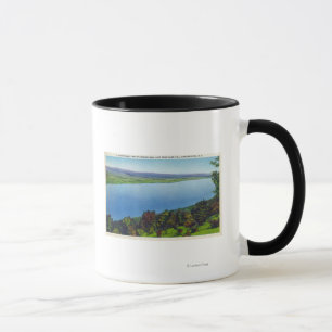Caneca Opinião desencapada do monte do lago Canandaigua