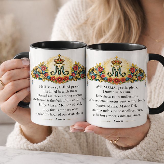Caneca Oração Ave Maria em Inglês e Latim Católica (Featuring the Hail Mary prayer in English on one side and Latin on the other,)