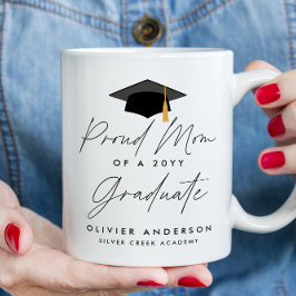 Caneca Orgulhosa mãe de uma aula de formando 2022