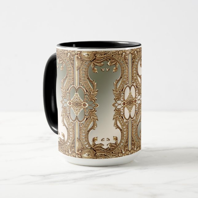 Caneca Ornamentada Dourada (Frente Esquerda)