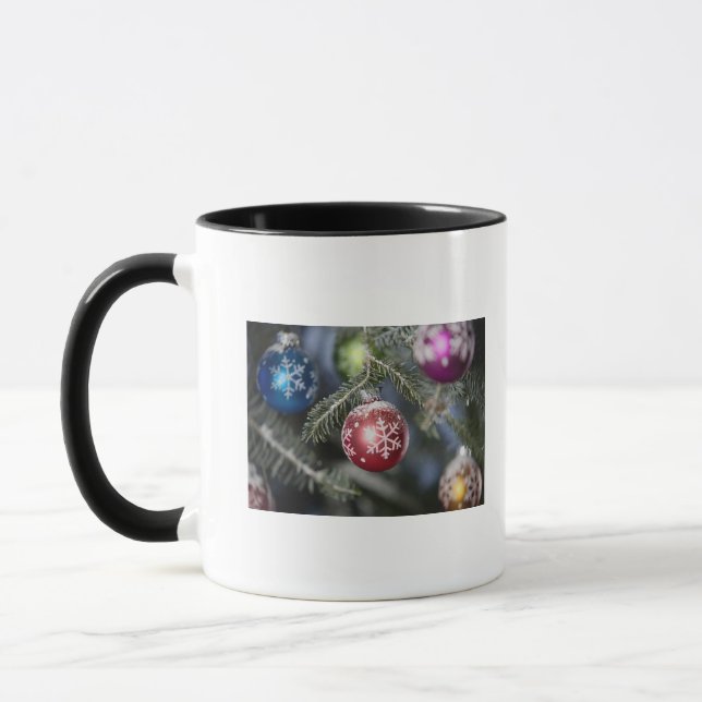 Caneca Ornamento em uma árvore de Natal (Esquerda)