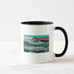 Caneca Os disjuntores e a praia de PierLong do prazer, CA
