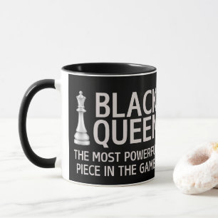 Caneca Os mais poderosos no jogo dizendo para mulheres mu