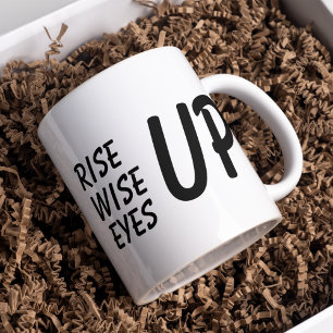 Caneca Os olhos sábios da elevação preta moderna citam