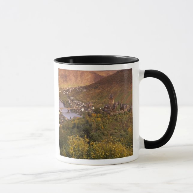 Caneca Outono em Cochem, Renânia-Palatinado, Alemanha (Direita)
