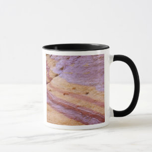Caneca Óxidos de ferro colorem uma formação de arenito