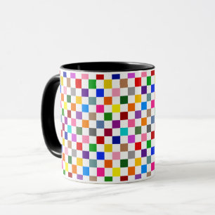 Caneca Padrão Colorido de Xadrez em Branco