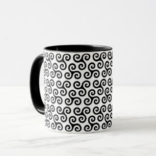 Caneca Padrão de Símbolo Celta Espiral Tripla Clínica