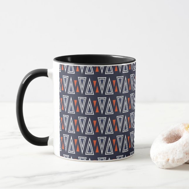 Caneca Padrão de triângulos vermelhos e vermelhos (Com Donut)