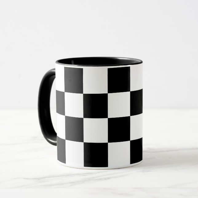 Caneca Padrão de Verificação Preto e Branco (Frente Esquerda)