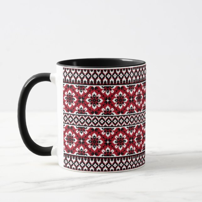 Caneca padrão folclórico tradicional ucraniano vushuvanka (Esquerda)