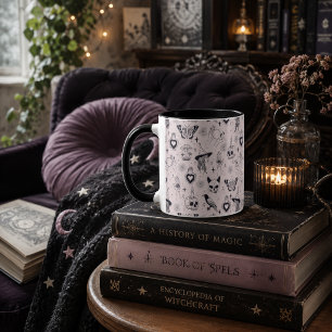 Caneca Padrão Mágico Rosa Whimsigoth