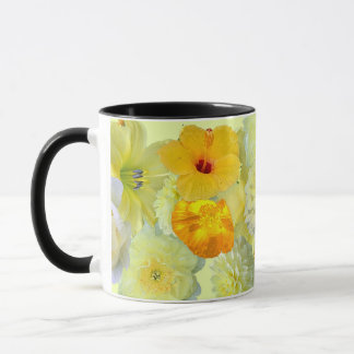 Caneca Padrão Simples de Floral Amarelo em Aquarela em Ca