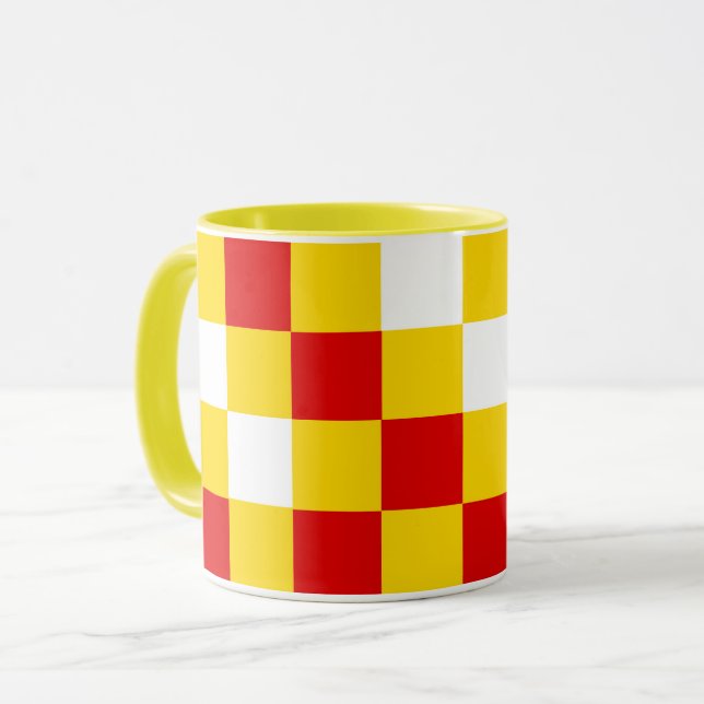 Caneca Padrão Xadrez Vermelho Branco Amarelo Design  (Frente Esquerda)