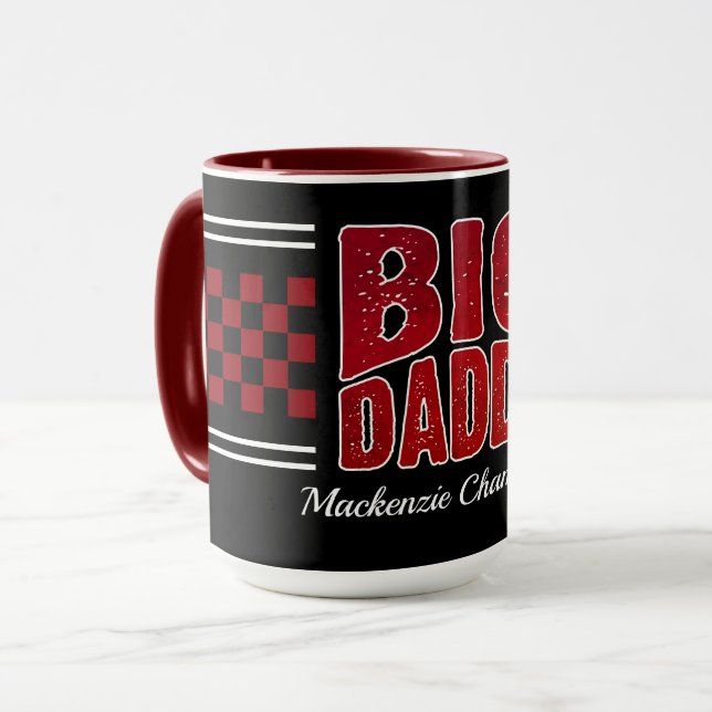 Caneca Papai Grande com Xadrez Vermelho Escuro e Nome em  (Frente Esquerda)