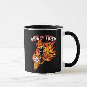 Caneca Passear A Ilustração De Metal Pesado Da Vintage