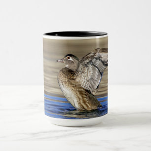 Caneca Pato de Madeira batendo suas asas