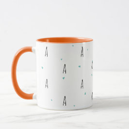 Caneca Pequenos Corações + Tipografia Inicial | Amor