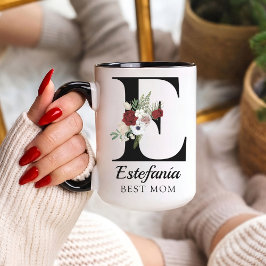 Caneca Personalizada com Monograma Floral para a M