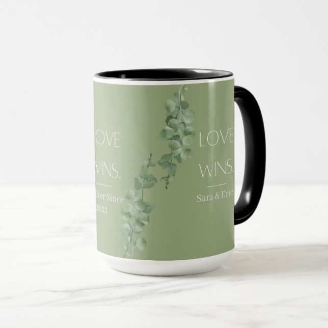 Caneca Personalizada 'O Amor Vence' (Frente Esquerda)