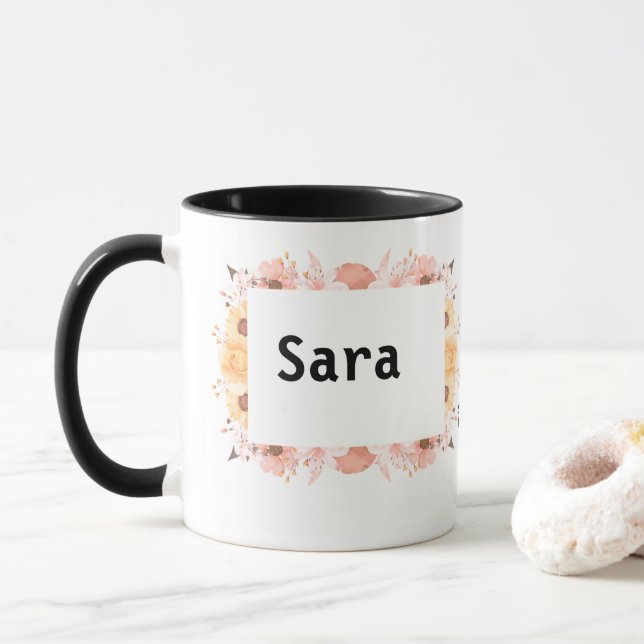 Caneca Personalizada para Sara - Design Botânica D (Com Donut)