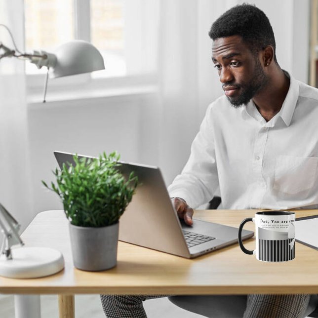 Caneca Personalize o Pai Black White Stripe que você é es (Criador carregado)