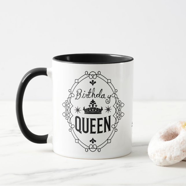Caneca Personalized Elegant Birthday Queen Typography (Com Donut)