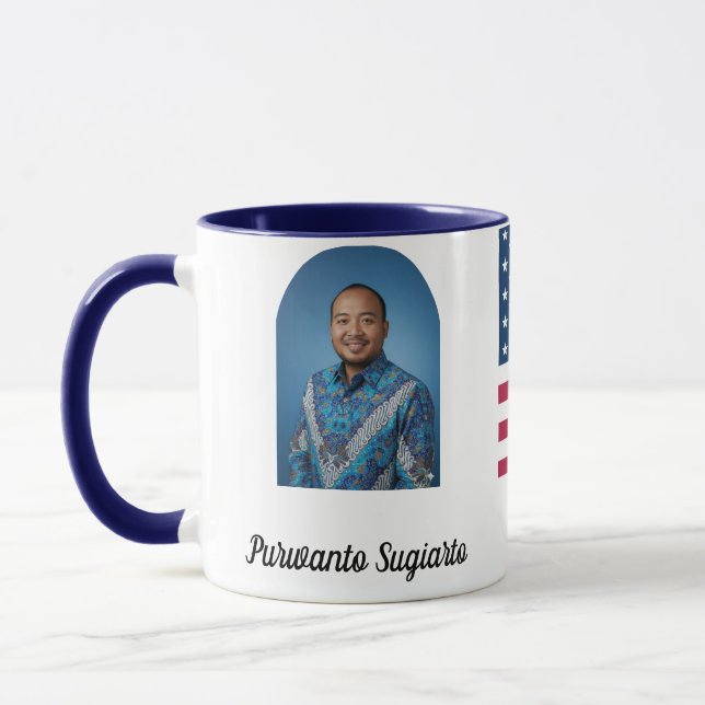Caneca Personalized Honor To Serve The Country Hero Mug (Esquerda)
