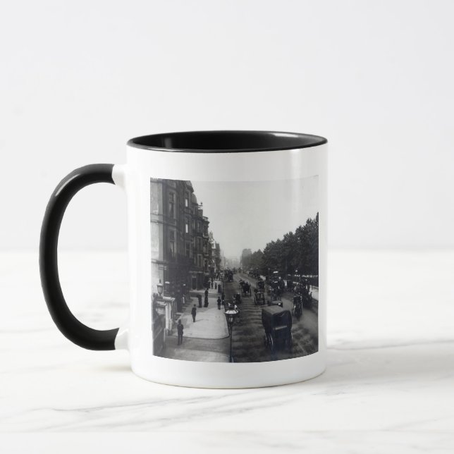 Caneca Piccadilly, Londres (Esquerda)