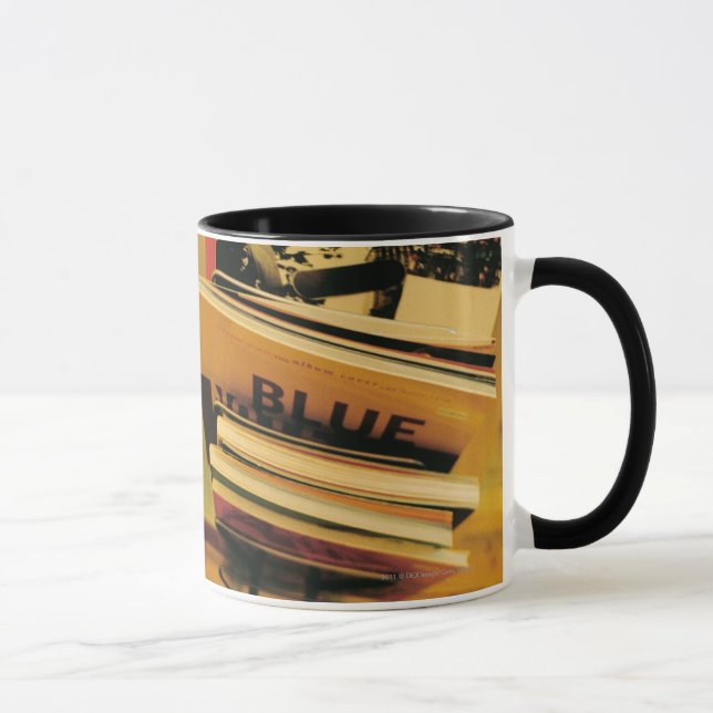 Caneca Pilha de livros e de compartimentos (Direita)