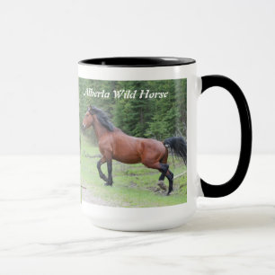 Caneca "Poder cavalo selvagem   de Alberta no movimento"