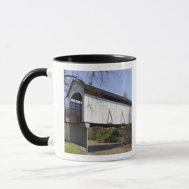 Caneca Ponte coberta por Antelope Creek, construída em 19 (Esquerda)