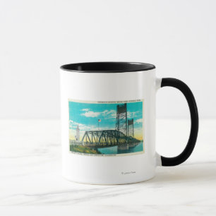 Caneca Ponte da estrada nacional sobre o Rio Columbia