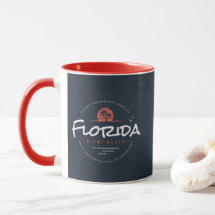 Caneca Pôr do sol retrô da praia de Miami na Flórida Palm