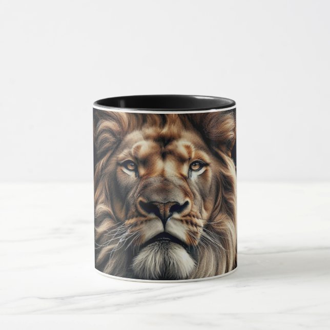 Caneca Portrait d'un lion roi de la savane. (Centro)