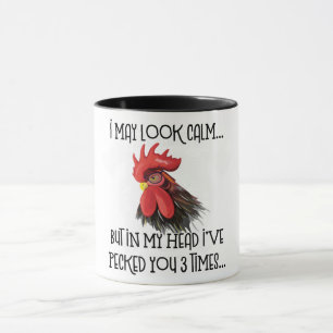Caneca Posso Parecer Calma, Mas Na Minha Cabeça... Três v