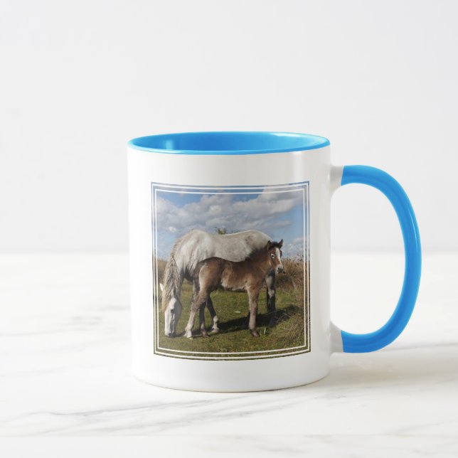 Caneca Potro de cavalo Camargue com mãe (Direita)