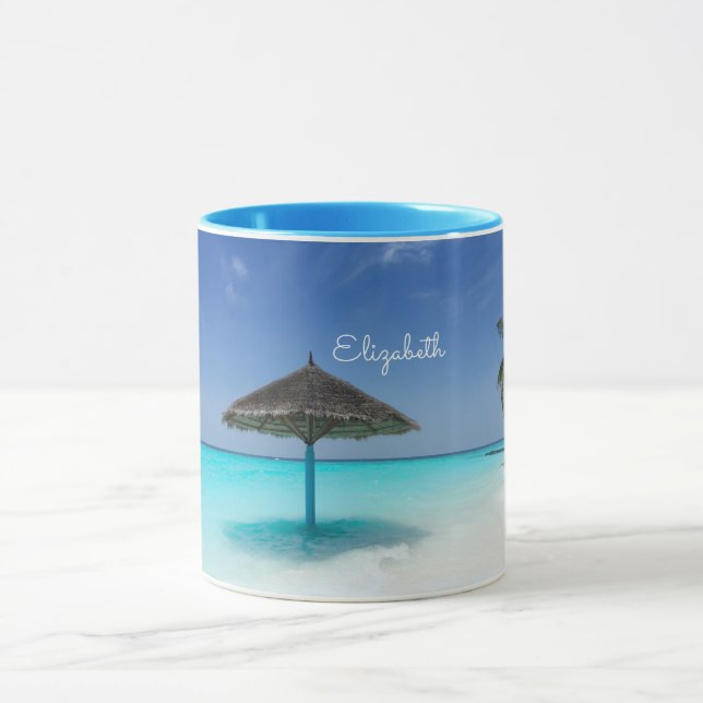 Caneca Praia Cênica Tropical com o Guarda-chuvas Atingido (Centro)