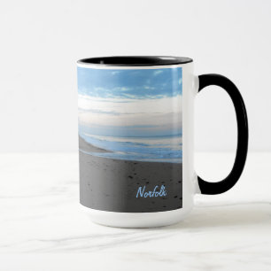 Caneca Praia em Mundesley, Norfolk por Alexandra Cook