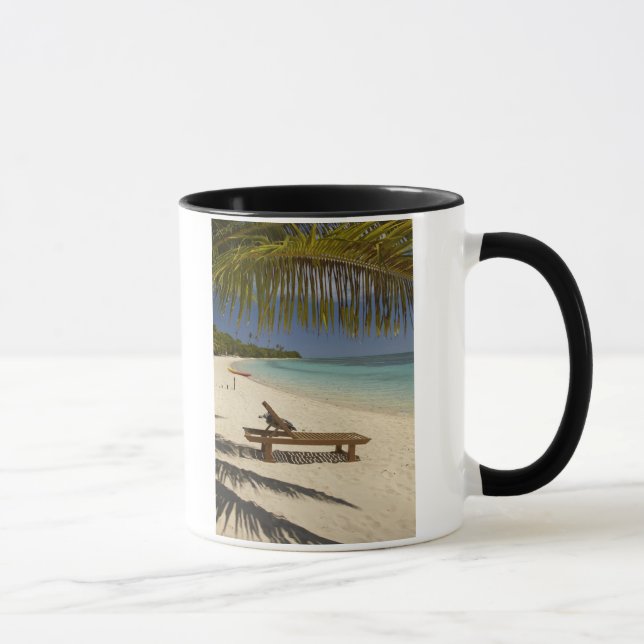 Caneca Praia, palmeiras e espreguiçadeira (Direita)