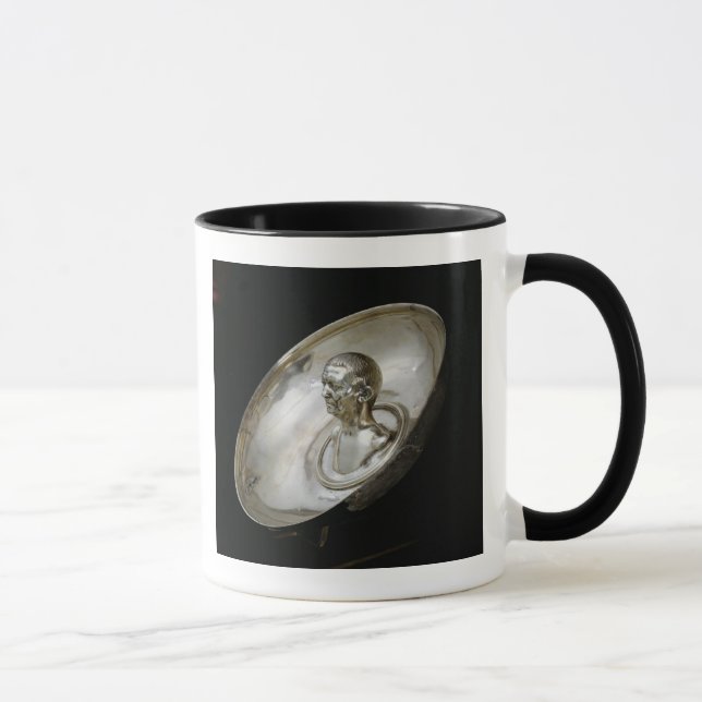 Caneca Prato com o busto de um homem para dentro (Direita)