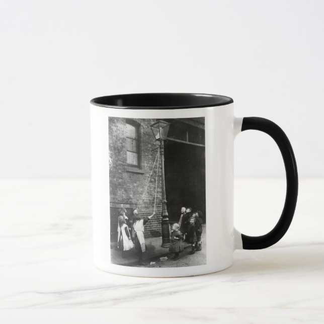 Caneca Precários de Londres, c.1900 (Direita)