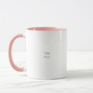 Caneca Presente para Amantes de Livros na Pilha TBR