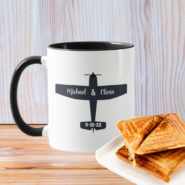 Caneca Presente Personalizado de Casamento Avião Preto (Criador carregado)