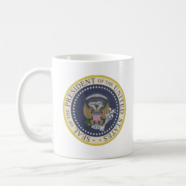 caneca presidencial falsificada do selo (Esquerda)