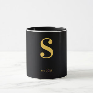 Caneca Preta com Letra Dourada S   Caneca de Monog