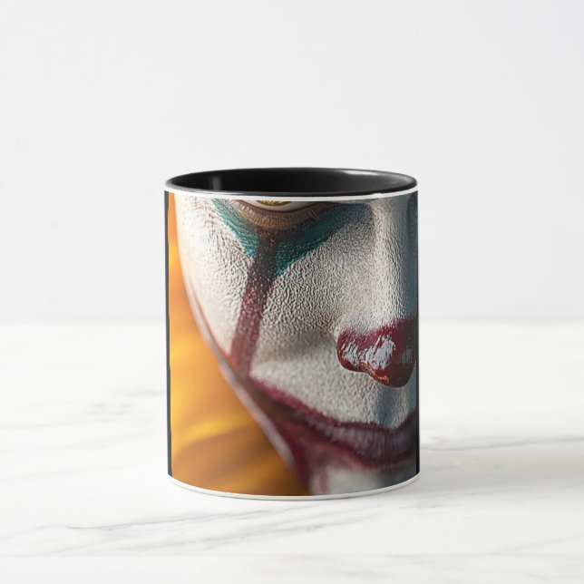 Caneca Preta de Café com Rosto de Monstro Assustad (Centro)