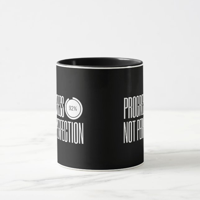 Caneca Progress Not Perfection — Mug (Centro)