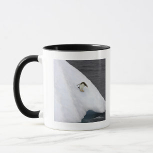 Caneca Pygoscelis papua do pinguim de Gentoo) que está