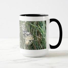 Caneca R4 Cobra-touro na grama